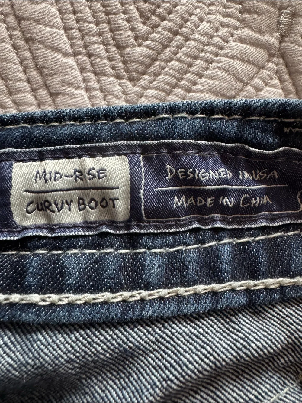 Miss Me mid-rise curvy boot Jeans Size 26 × 30 Bootcut Flare - Picture 13 of 16